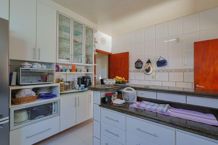 Apartamento à venda com 230m², 3 quartos e 2 vagas Apartamento à venda com 230m², 3 quartos e 2 vagasCozinha