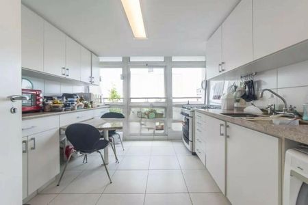 Apartamento à venda com 136m², 2 quartos e 2 vagas