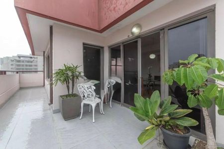 Apartamento à venda com 136m², 2 quartos e 2 vagas