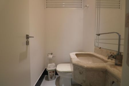 Apartamento para alugar com 200m², 5 quartos e 2 vagasLavabo