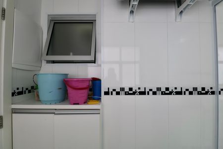 Apartamento para alugar com 200m², 5 quartos e 2 vagasÁrea de Serviço