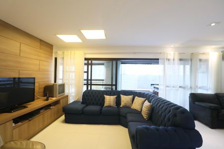 Apartamento para alugar com 200m², 5 quartos e 2 vagasSala