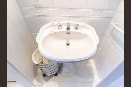 Apartamento à venda com 375m², 4 quartos e 5 vagasBanheiro da Suíte 3