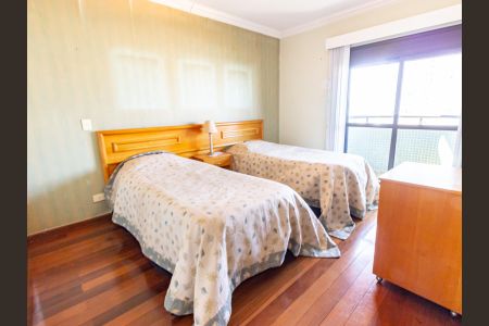 Apartamento à venda com 375m², 4 quartos e 5 vagasSuíte 3