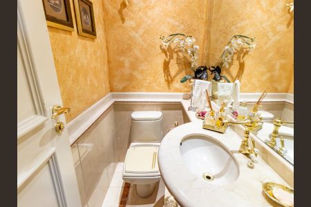 Apartamento à venda com 375m², 4 quartos e 5 vagasLavabo