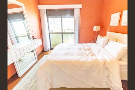 Apartamento à venda com 375m², 4 quartos e 5 vagasSuíte 2