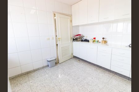 Apartamento à venda com 375m², 4 quartos e 5 vagasÁrea de Serviço