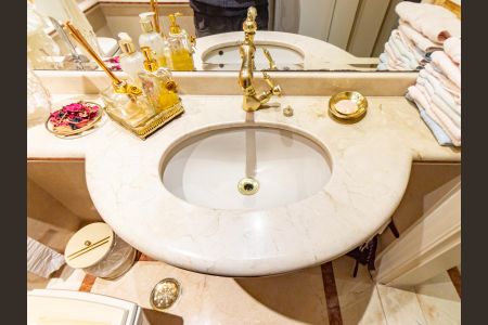 Apartamento à venda com 375m², 4 quartos e 5 vagasLavabo