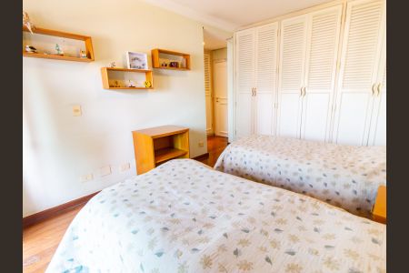 Apartamento à venda com 375m², 4 quartos e 5 vagasSuíte 3