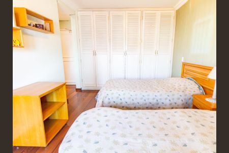 Apartamento à venda com 375m², 4 quartos e 5 vagasSuíte 3