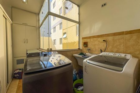 Apartamento para alugar com 70m², 2 quartos e 1 vaga Apartamento para alugar com 70m², 2 quartos e 1 vagaÁrea de Serviço