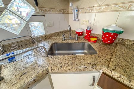 Apartamento para alugar com 70m², 2 quartos e 1 vaga Apartamento para alugar com 70m², 2 quartos e 1 vagaCozinha