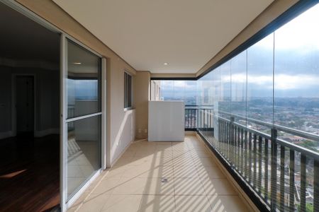 Apartamento à venda com 170m², 3 quartos e 2 vagas Apartamento à venda com 170m², 3 quartos e 2 vagasVaranda Gourmet