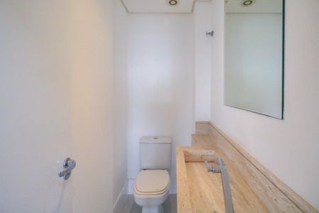 Apartamento à venda com 170m², 3 quartos e 2 vagas Apartamento à venda com 170m², 3 quartos e 2 vagasLavabo