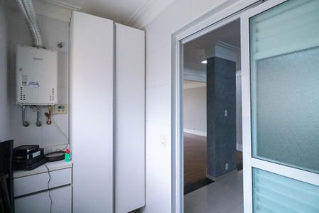Apartamento à venda com 170m², 3 quartos e 2 vagas Apartamento à venda com 170m², 3 quartos e 2 vagasÁrea de Serviço
