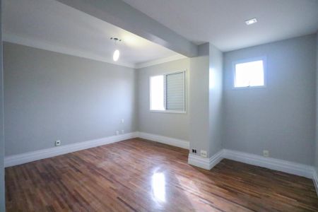 Apartamento à venda com 170m², 3 quartos e 2 vagas Apartamento à venda com 170m², 3 quartos e 2 vagasSuíte