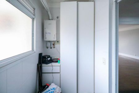 Apartamento à venda com 170m², 3 quartos e 2 vagas Apartamento à venda com 170m², 3 quartos e 2 vagasÁrea de Serviço