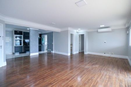 Apartamento à venda com 170m², 3 quartos e 2 vagas Apartamento à venda com 170m², 3 quartos e 2 vagasSala