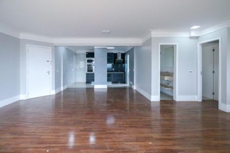 Apartamento à venda com 170m², 3 quartos e 2 vagas Apartamento à venda com 170m², 3 quartos e 2 vagasSala