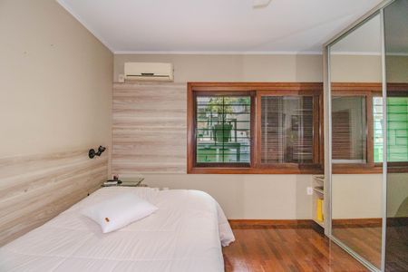 Casa à venda com 340m², 3 quartos e 2 vagasQuarto 3