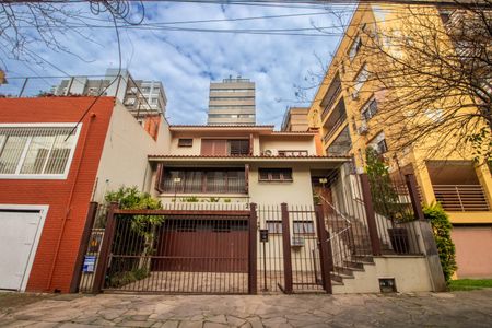 Casa à venda com 340m², 3 quartos e 2 vagasFachada