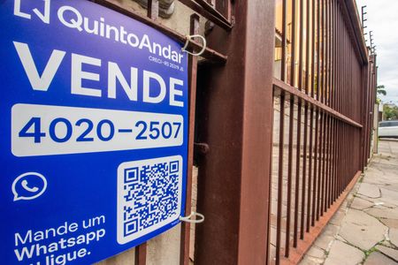 Casa à venda com 340m², 3 quartos e 2 vagasPlaquinha