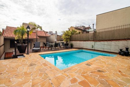 Casa à venda com 340m², 3 quartos e 2 vagasÁrea comum - Piscina