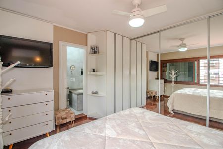 Casa à venda com 340m², 3 quartos e 2 vagasSuíte