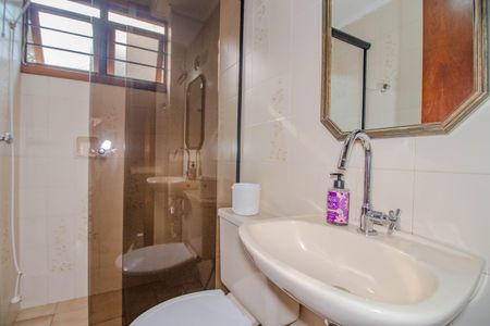 Casa à venda com 340m², 3 quartos e 2 vagasBanheiro de Serviço