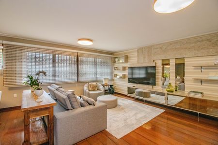 Casa à venda com 340m², 3 quartos e 2 vagasSala