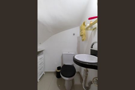 Casa de condomínio à venda com 64m², 2 quartos e 1 vagaLavabo