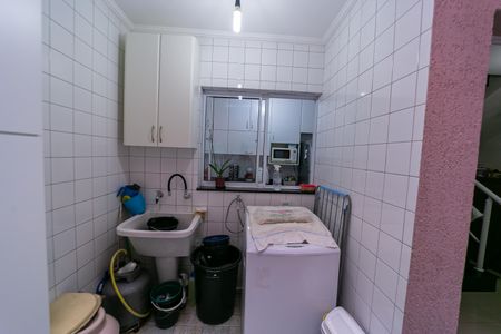 Casa à venda com 75m², 2 quartos e 2 vagasÁrea de Serviço