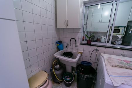 Casa à venda com 75m², 2 quartos e 2 vagasÁrea de Serviço