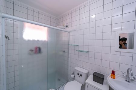Casa à venda com 75m², 2 quartos e 2 vagasBanheiro do Quarto 1