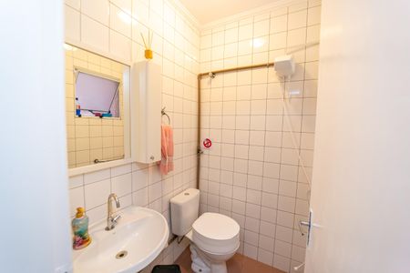 Casa à venda com 75m², 2 quartos e 2 vagasBanheiro Social