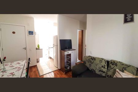 Apartamento à venda com 38m², 2 quartos e sem vaga Apartamento à venda com 38m², 2 quartos e sem vagaSala