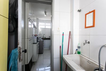 Apartamento para alugar com 67m², 2 quartos e sem vagaÁrea de Serviço