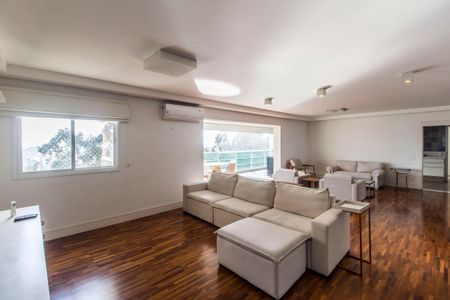 Apartamento à venda com 202m², 3 quartos e 3 vagasSala de TV