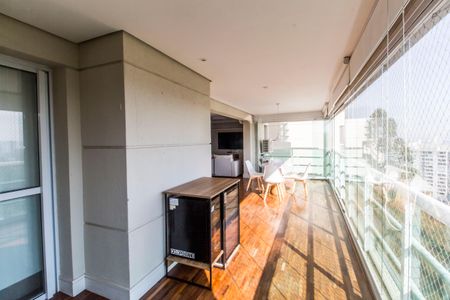 Apartamento à venda com 202m², 3 quartos e 3 vagasVaranda