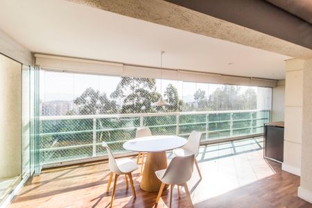 Apartamento à venda com 202m², 3 quartos e 3 vagasVaranda