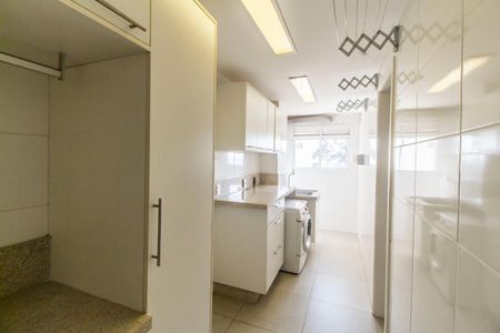 Apartamento à venda com 202m², 3 quartos e 3 vagasÁrea de Serviço