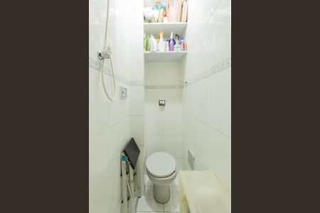 Apartamento à venda com 79m², 2 quartos e 1 vaga Apartamento à venda com 79m², 2 quartos e 1 vagaBanheiro de serviço