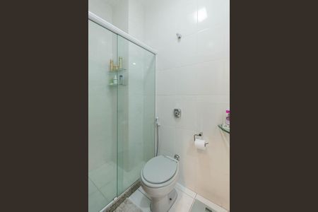 Apartamento à venda com 79m², 2 quartos e 1 vaga Apartamento à venda com 79m², 2 quartos e 1 vagaBanheiro