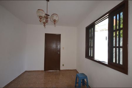 Casa para alugar com 75m², 2 quartos e 1 vagaSala