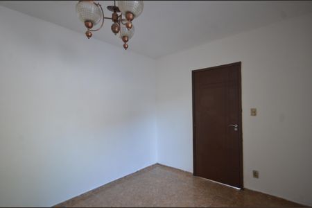 Casa para alugar com 75m², 2 quartos e 1 vagaSala