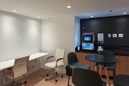 Studio à venda com 40m², 1 quarto e sem vagaÁrea comum