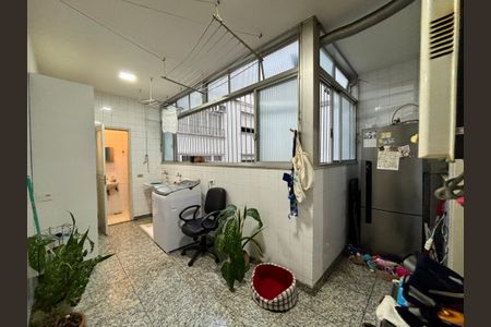 Apartamento à venda com 150m², 4 quartos e 1 vagaÁrea de serviço