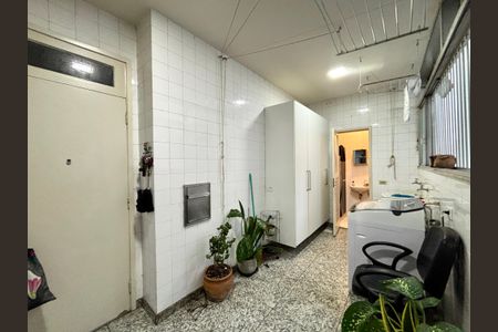 Apartamento à venda com 150m², 4 quartos e 1 vagaÁrea de serviço