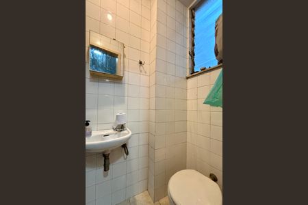 Apartamento à venda com 150m², 4 quartos e 1 vagaÁrea de serviço - banheiro