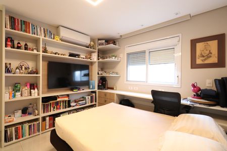 Apartamento à venda com 157m², 3 quartos e 2 vagasSuite 2
